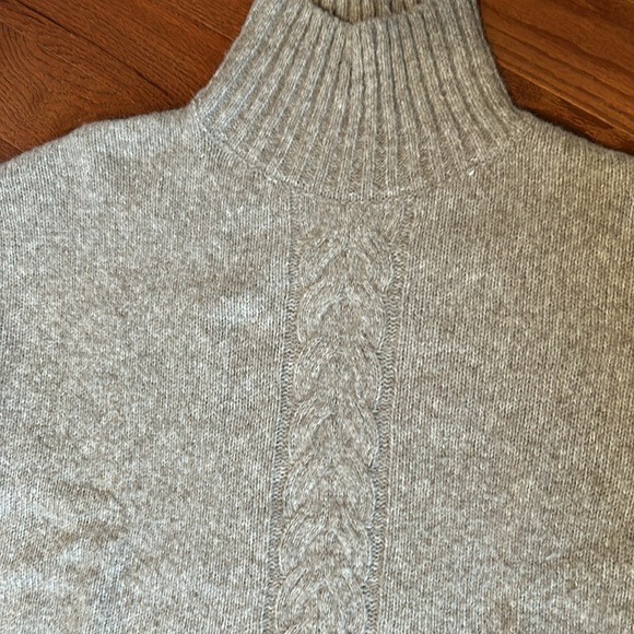 French Connection wool sweater - Picture 2 of 5